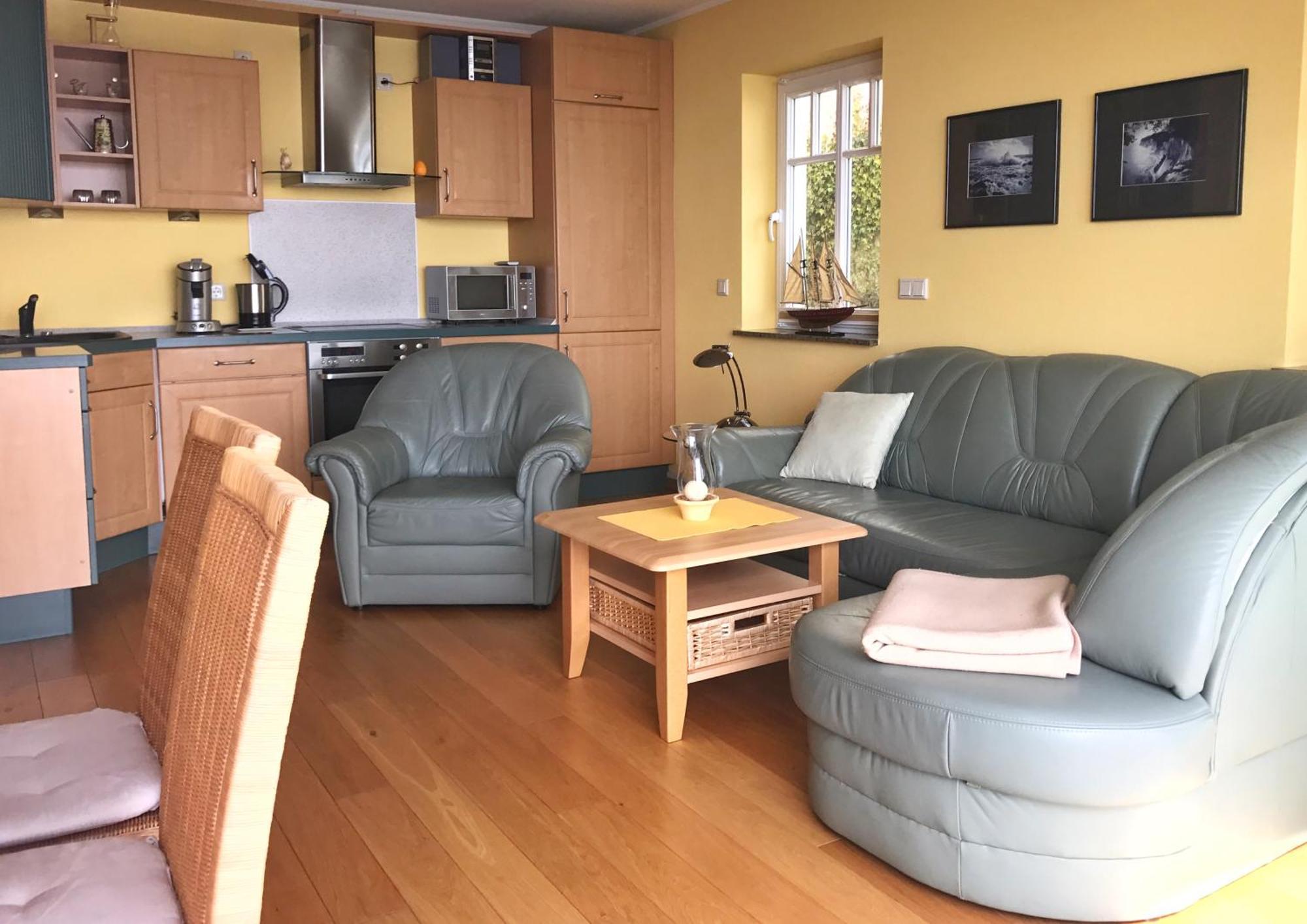 Meerblickvilla Prinz Heinrich - Ferienwohnung 4 Sassnitz Esterno foto